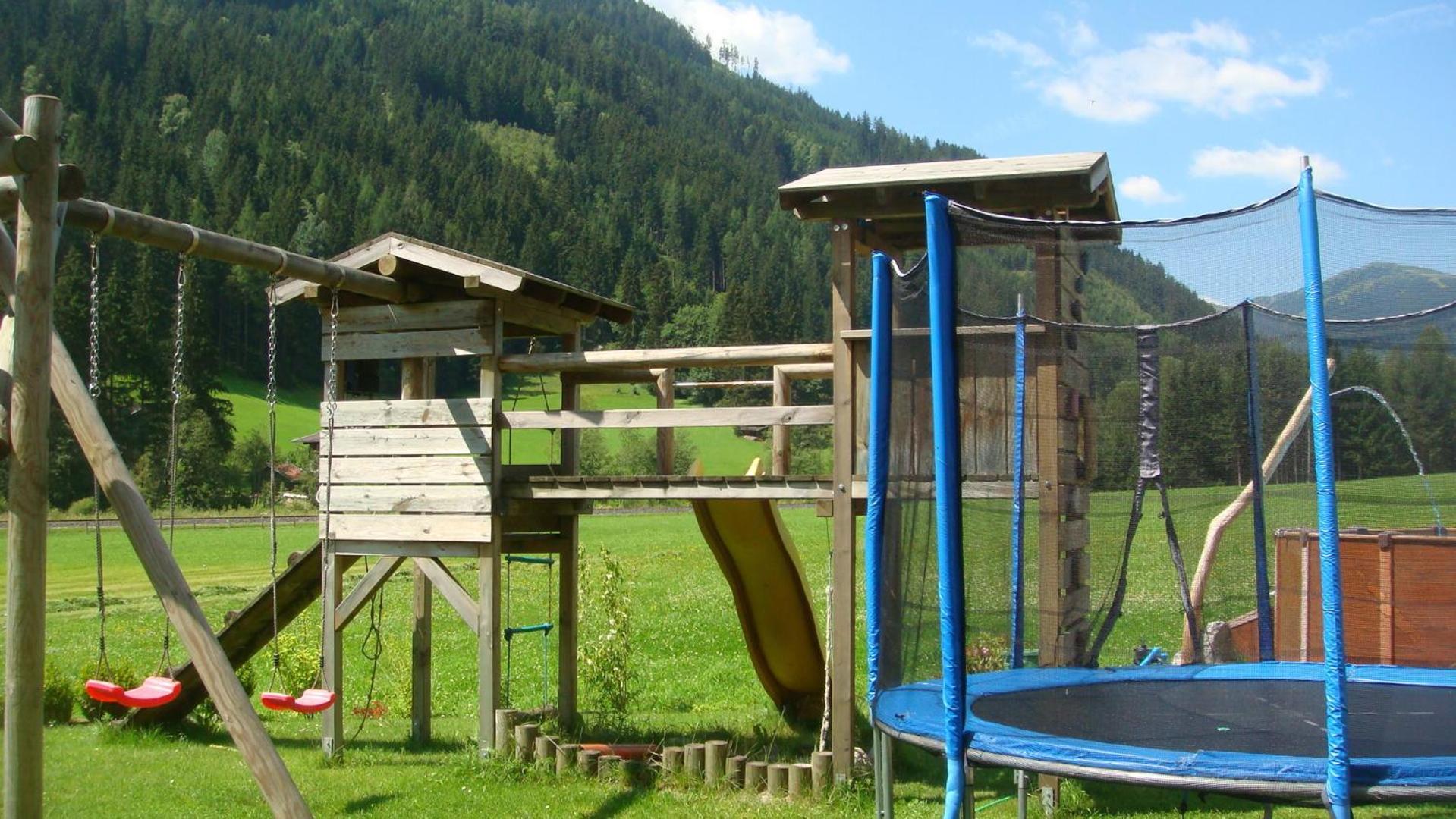 Bio-Bauernhof Obertrattenbachhof Нойкирхен-ам-Гросфенедигер Экстерьер фото
